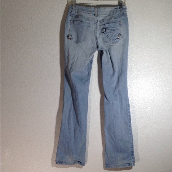 FINAL MARKDOWN Junior' no boundaries Distressed Blue Jeans 9 - Picture 8 of 8